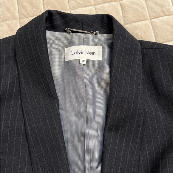 Calvin Klein Women’s Black Pinstripe Blazer - Picture 3 of 3